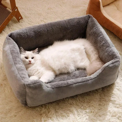 Cozy Winter Cat Bed & Dog Mat - Plush Cushion for Kittens and Puppies - Perfect Accessory for Your Furry Friends' Comfort