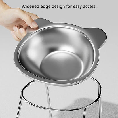 Elevate Mealtime with Our 15° Tilted Stainless Steel Cat Bowl – Perfect for Healthy Eating!