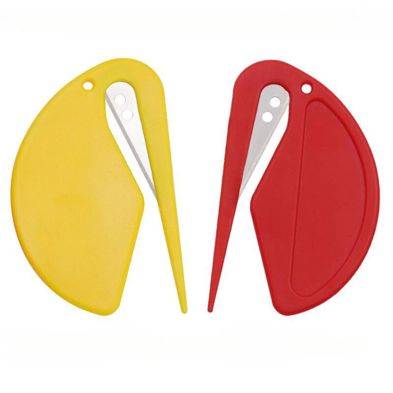 Ultimate Pet Knotting Comb for Painless Grooming - Effortlessly Remove Tangles and Shedding Fur for Cats and Dogs